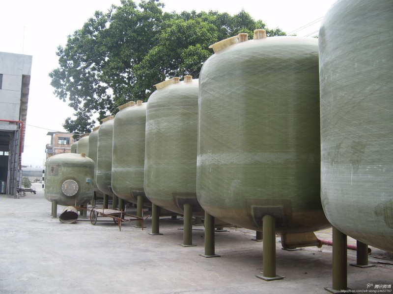 郑州玻璃钢液碱储罐介绍及结构构成